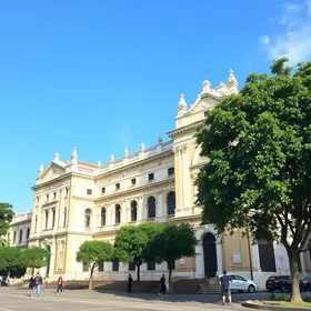Melhor horário para conhecer Praça de Jeri: o que saber para planejar melhor